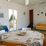 Niní Villa